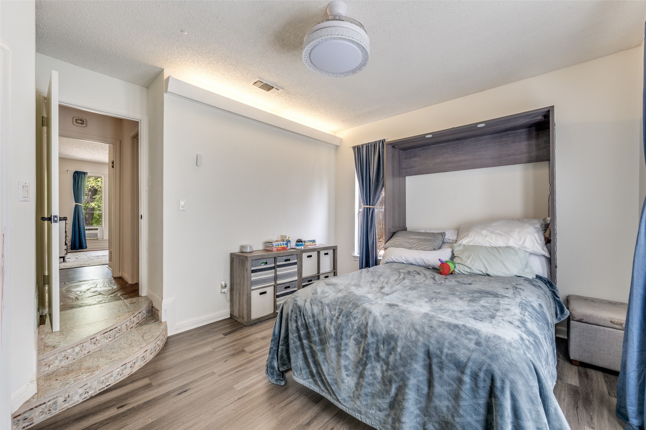 2120 Valleydale Drive Arlington TX 76013