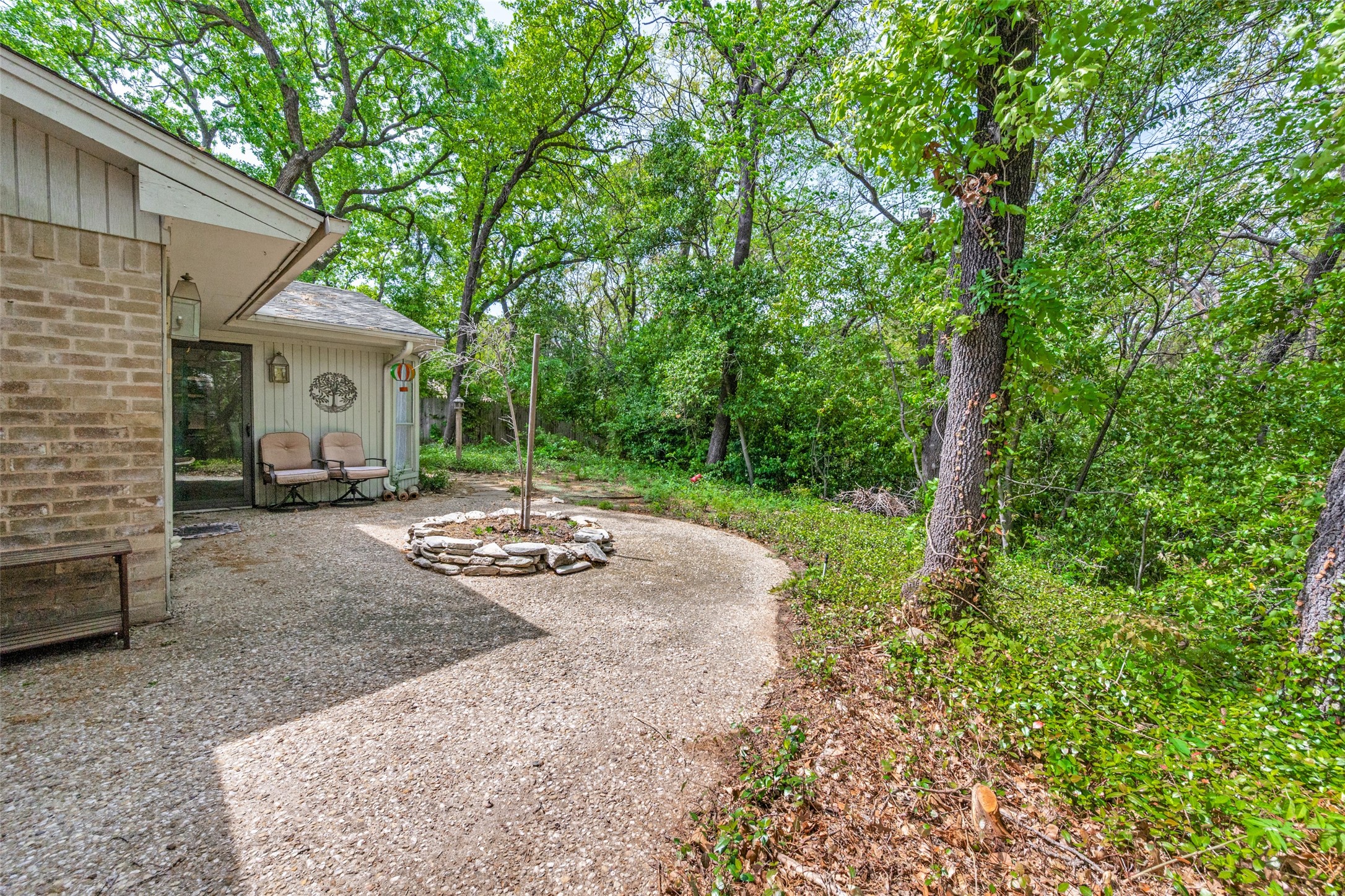 2120 Valleydale Drive Arlington TX 76013