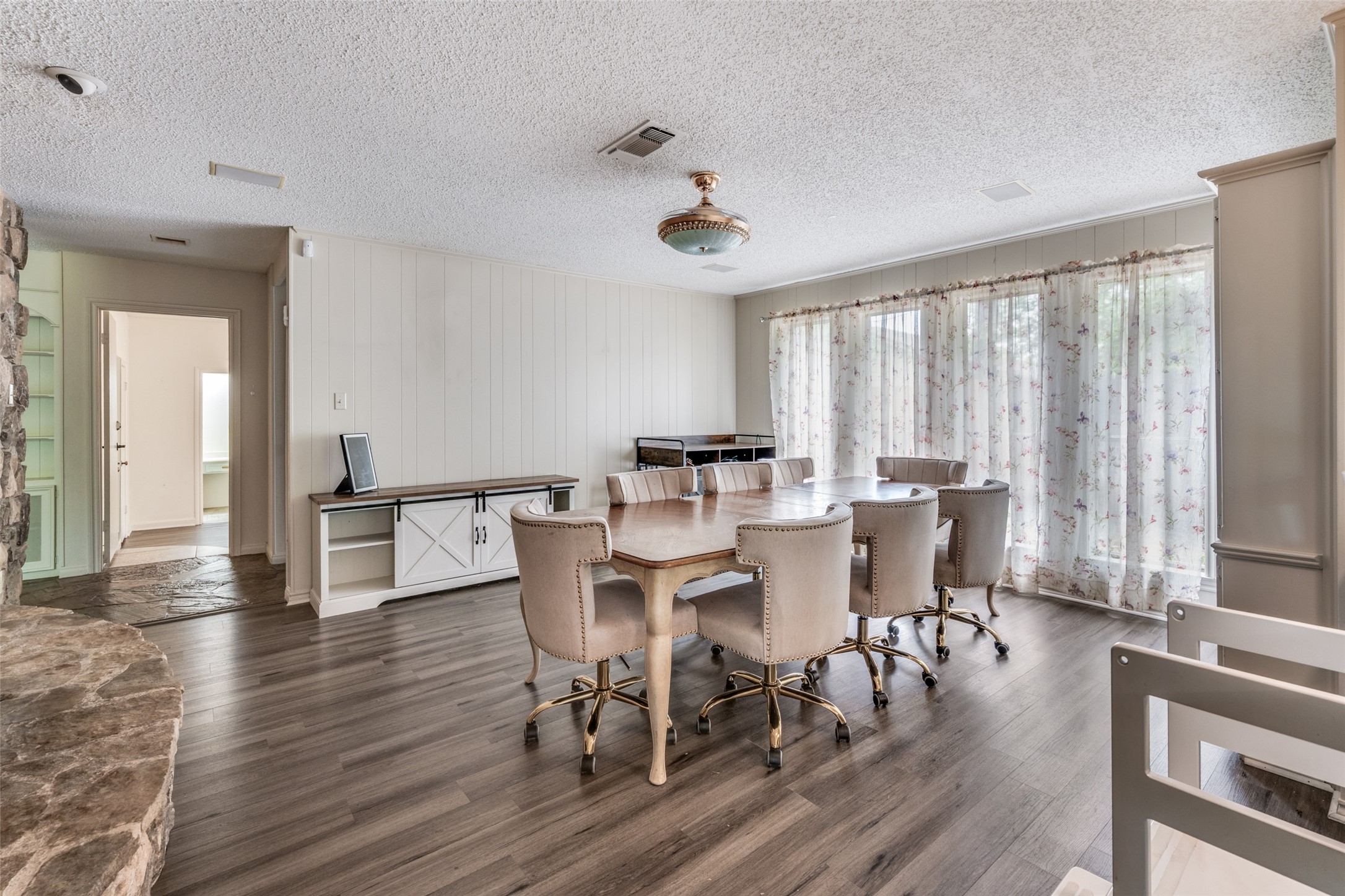 2120 Valleydale Drive Arlington TX 76013