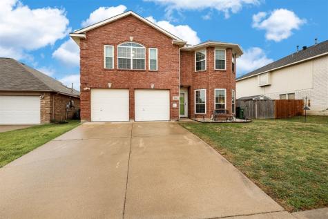 8220 Tombstone Drive Arlington TX 76001
