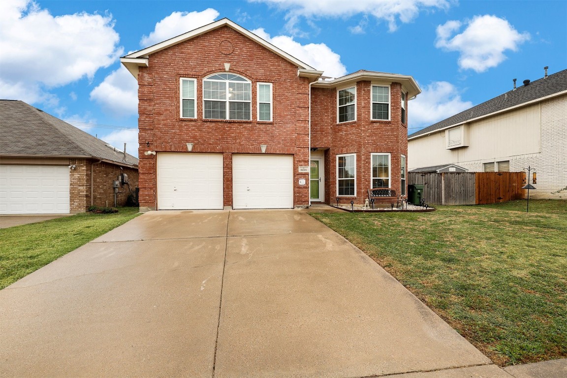 8220 Tombstone Drive Arlington TX 76001