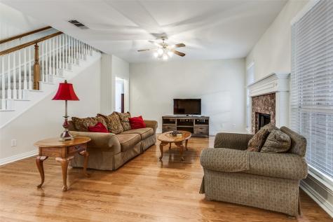 6901 Aberdeen Drive Garland TX 75044
