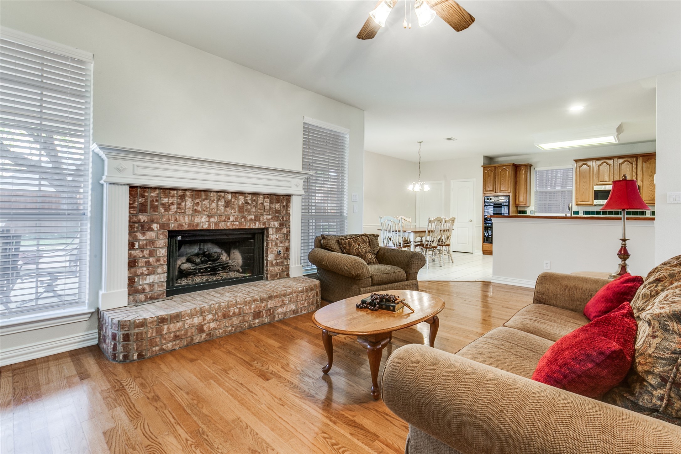 6901 Aberdeen Drive Garland TX 75044