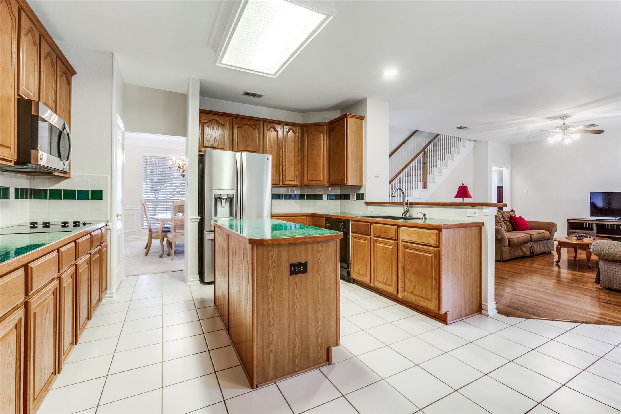 6901 Aberdeen Drive Garland TX 75044