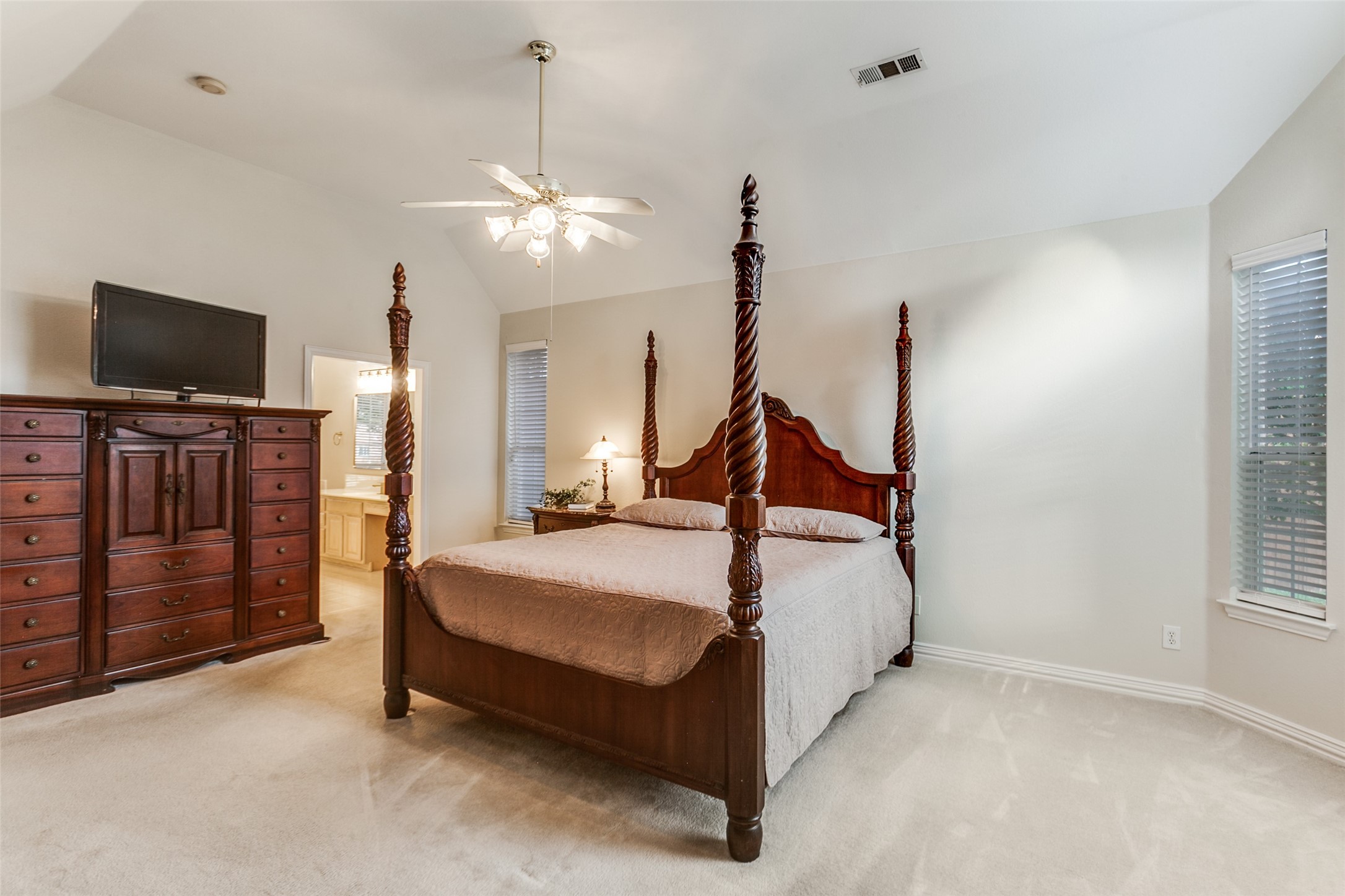 6901 Aberdeen Drive Garland TX 75044