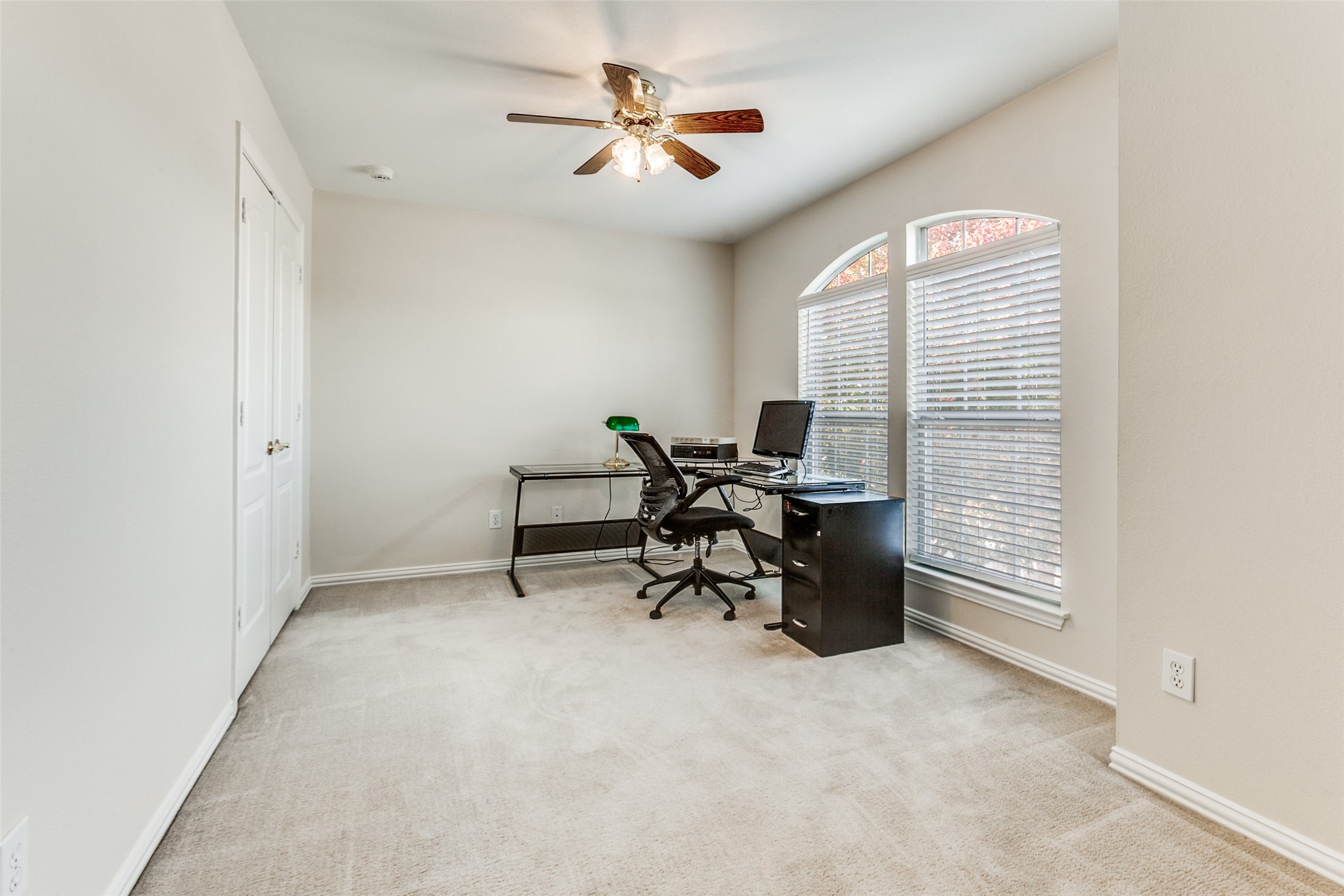 6901 Aberdeen Drive Garland TX 75044