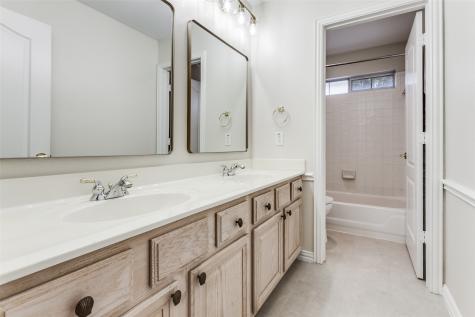 6901 Aberdeen Drive Garland TX 75044