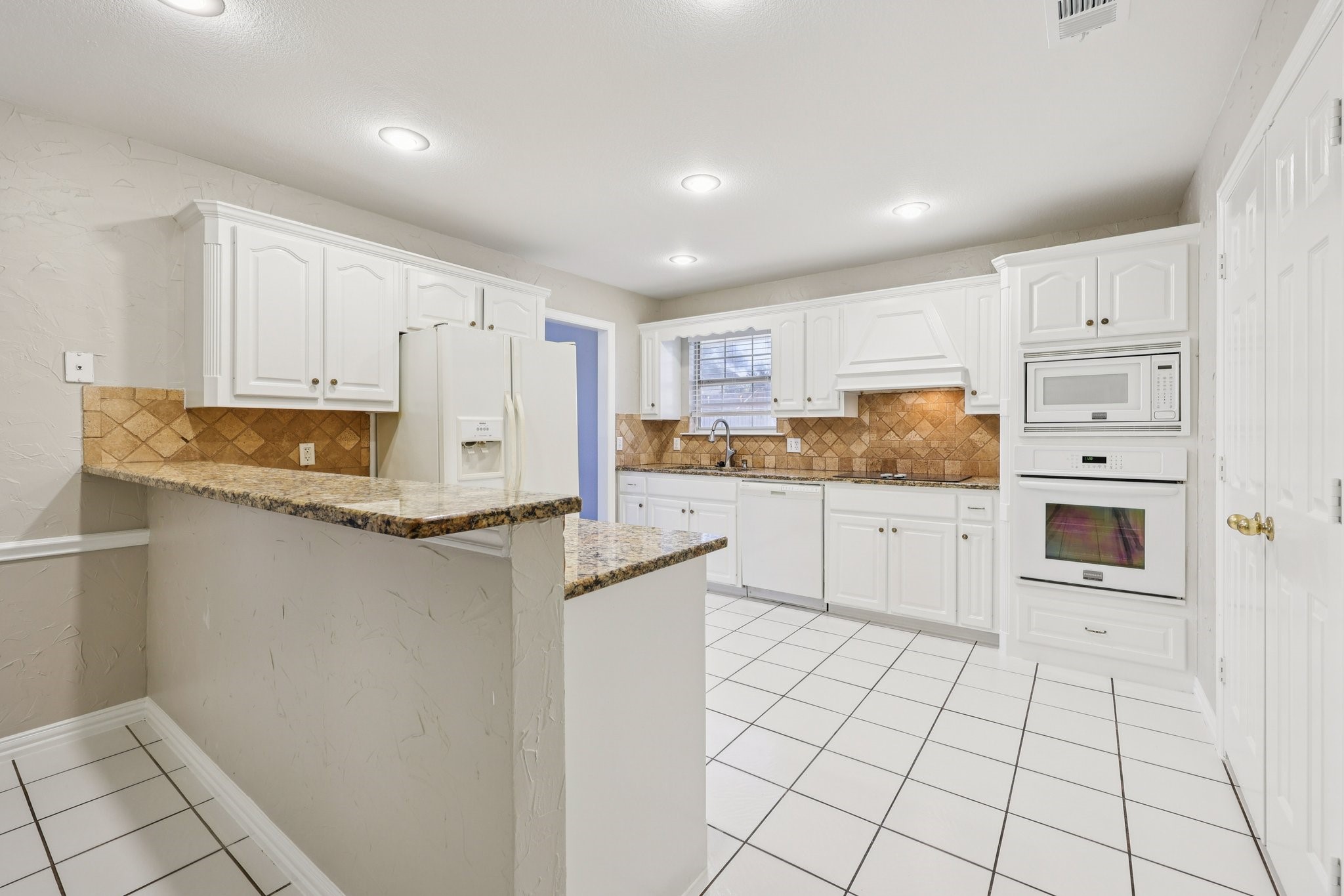 1377 Lone Star Boulevard Talty TX 75160