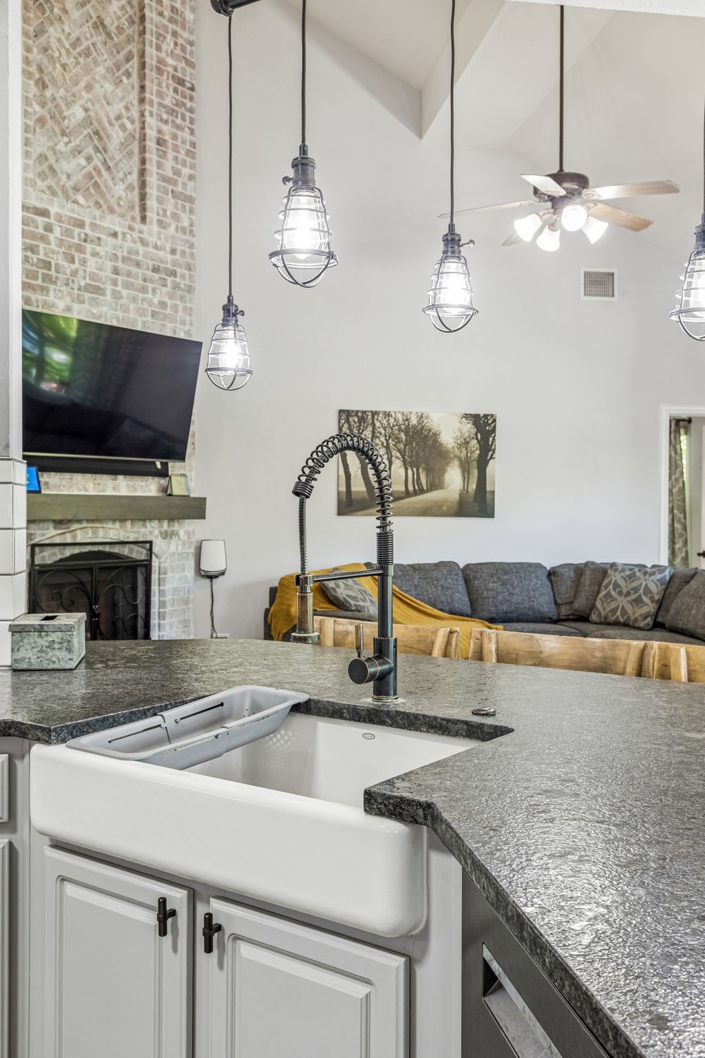 825 Hillside Drive Mckinney TX 75071