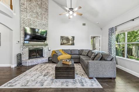 825 Hillside Drive Mckinney TX 75071