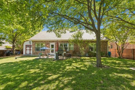 825 Hillside Drive Mckinney TX 75071