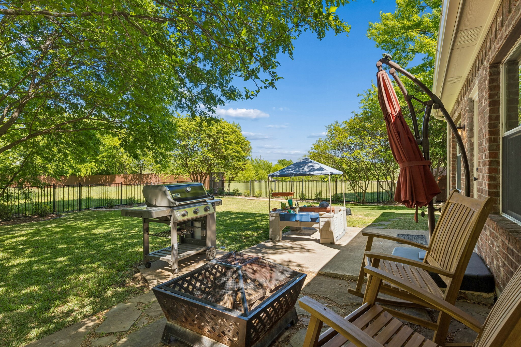 825 Hillside Drive Mckinney TX 75071