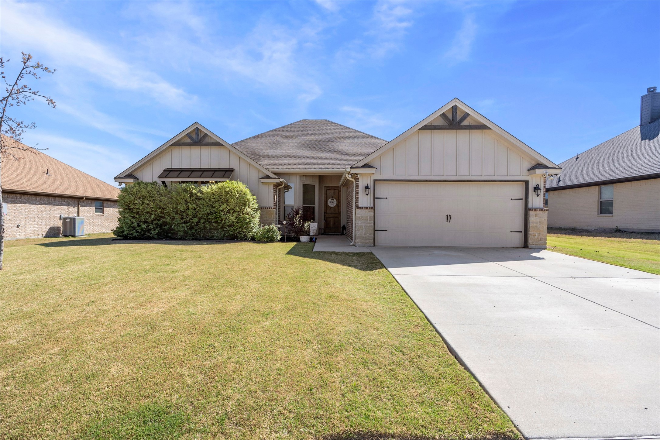 209 Bayless Avenue Godley TX 76044