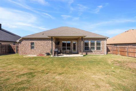 209 Bayless Avenue Godley TX 76044