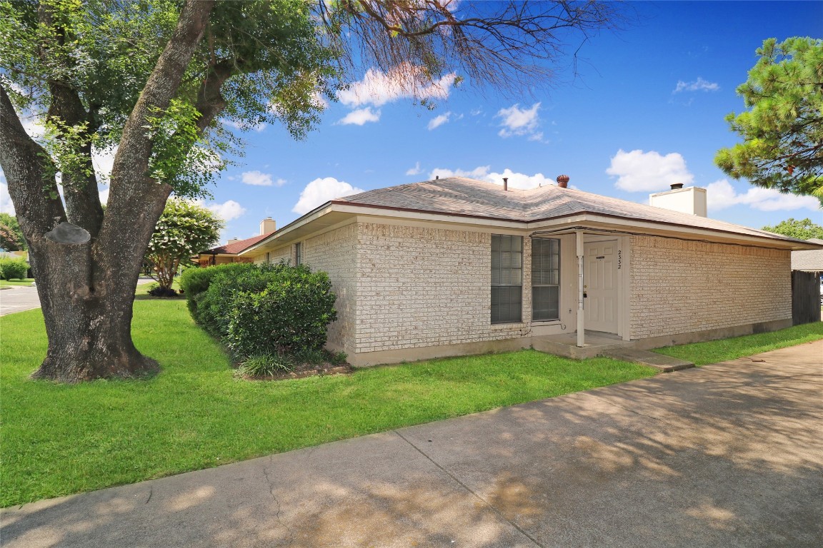 2332 Lido Lane Arlington TX 76015