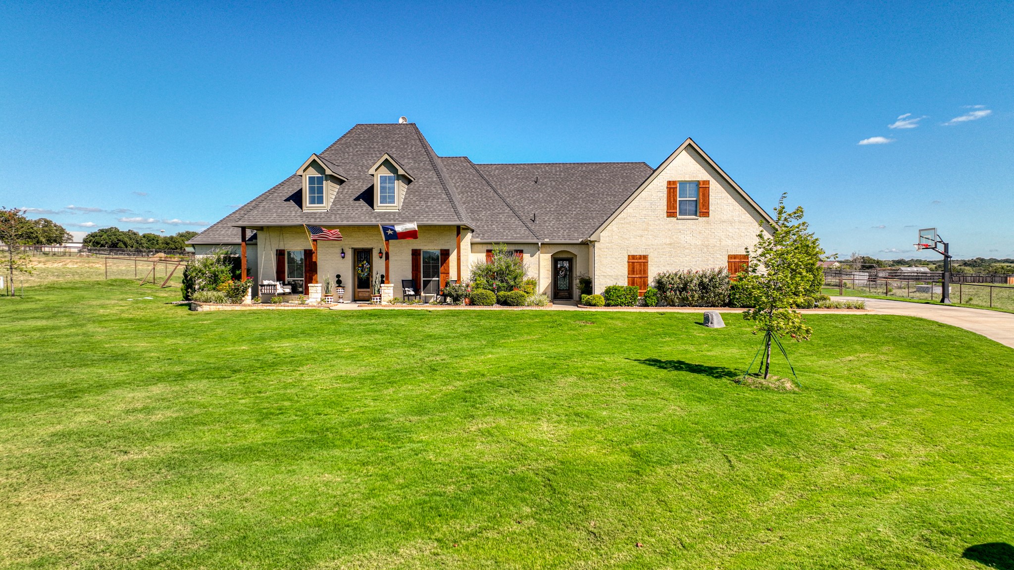 127 Trace Drive Weatherford TX 76087