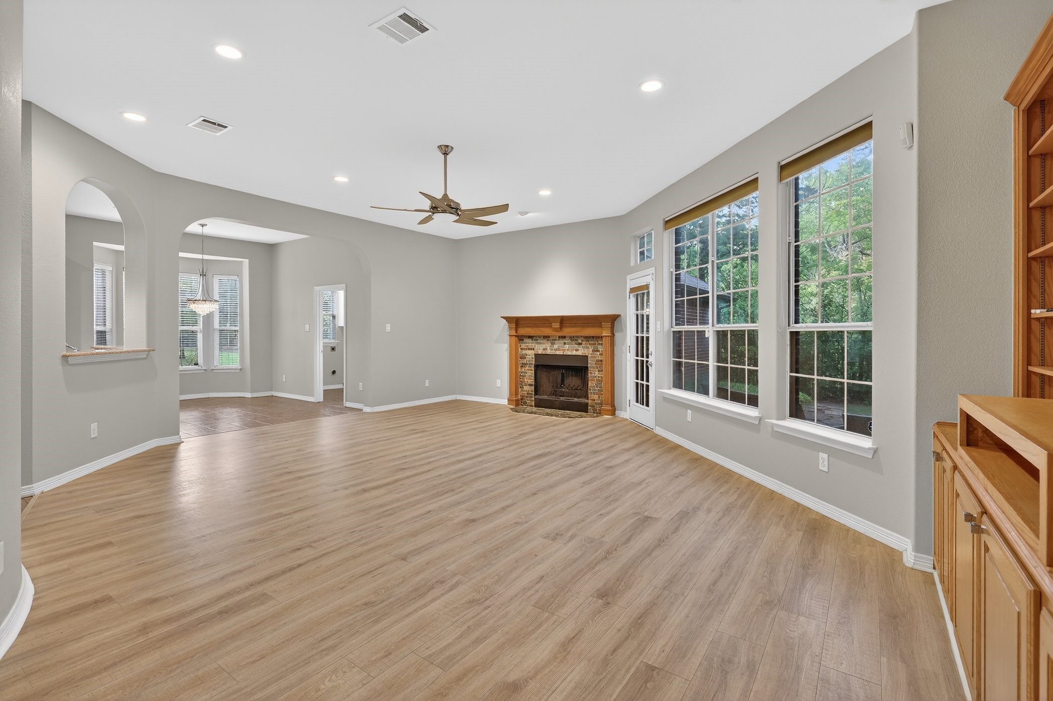 1501 Wyndmere Drive Desoto TX 75115