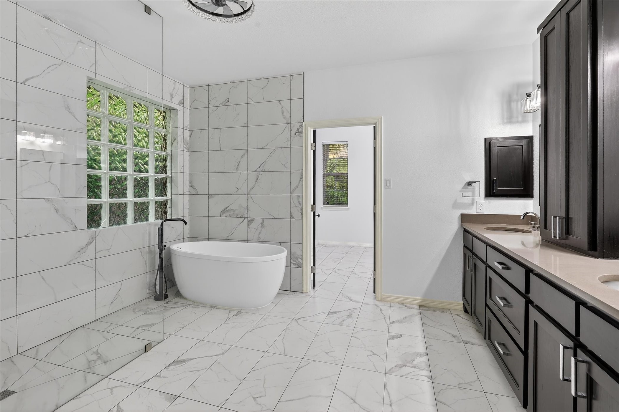 1501 Wyndmere Drive Desoto TX 75115