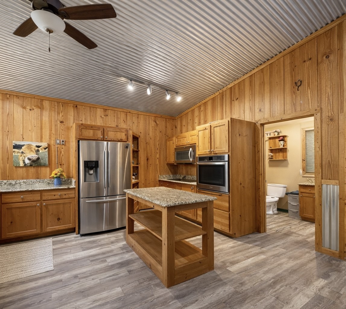 7355 County Road 456 Stephenville TX 76401