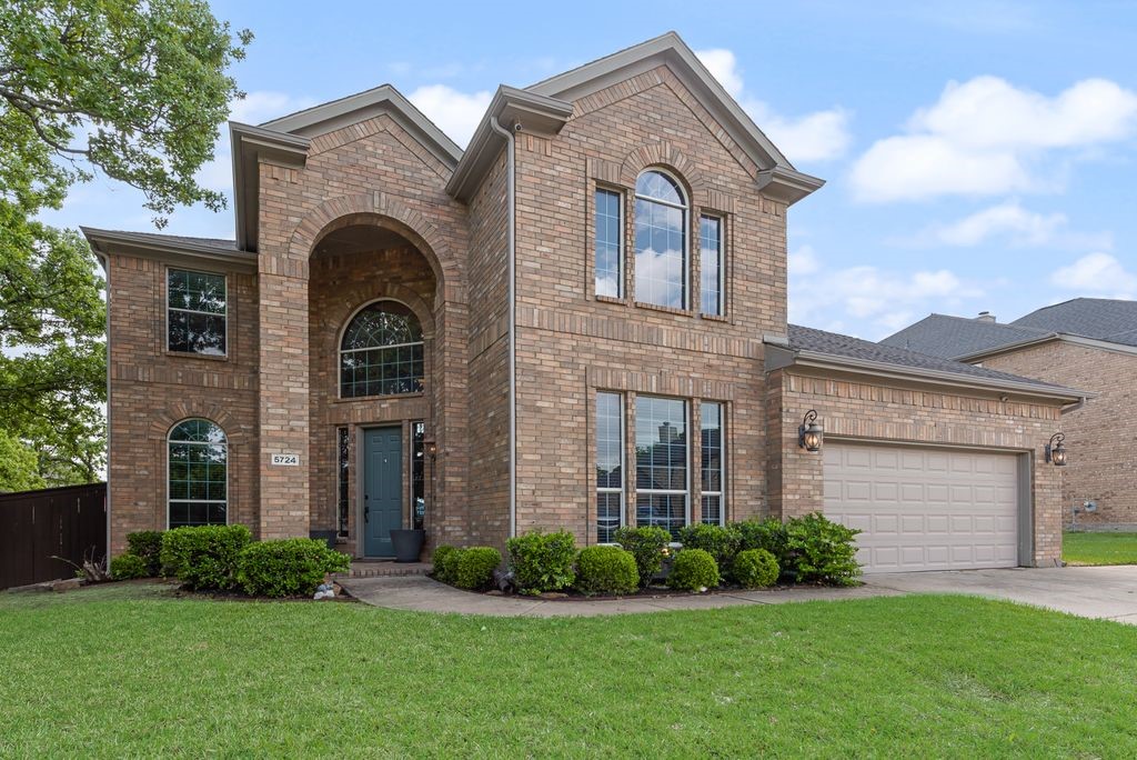 5724 Almond Lane Fort Worth TX 76244