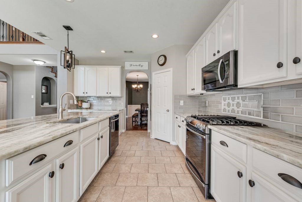 5724 Almond Lane Fort Worth TX 76244