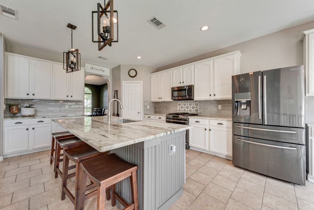 5724 Almond Lane Fort Worth TX 76244