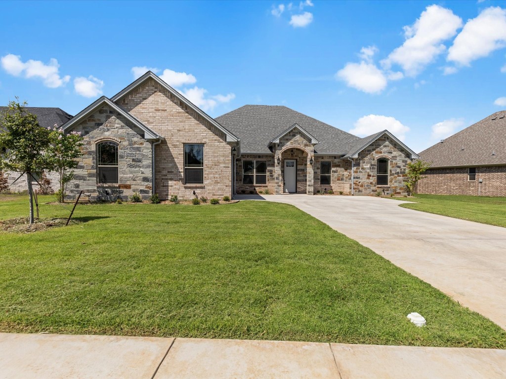 6645 Pinehurst Drive Granbury TX 76049