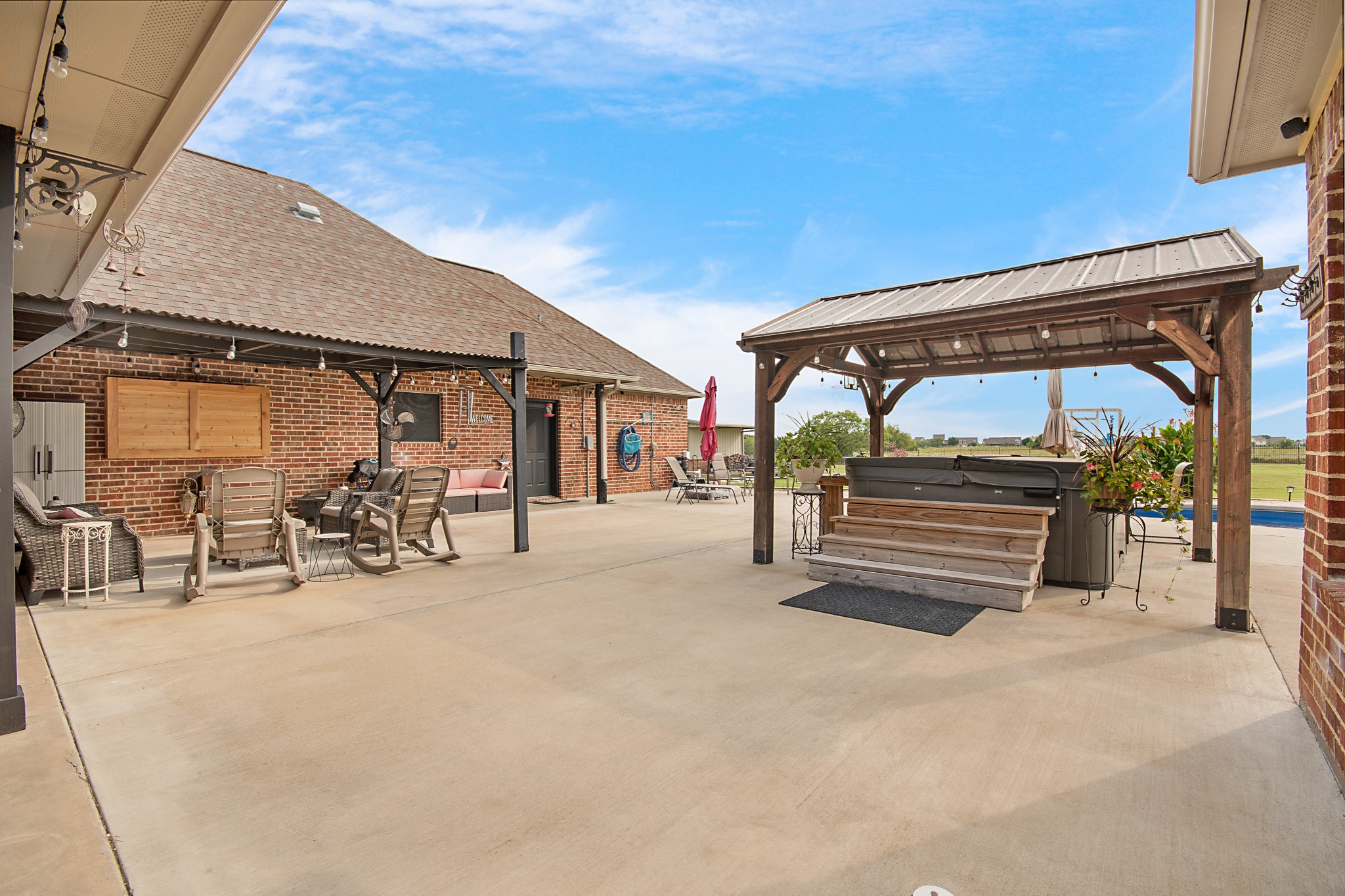 1354 Shadow Lakes Wills Point TX 75169