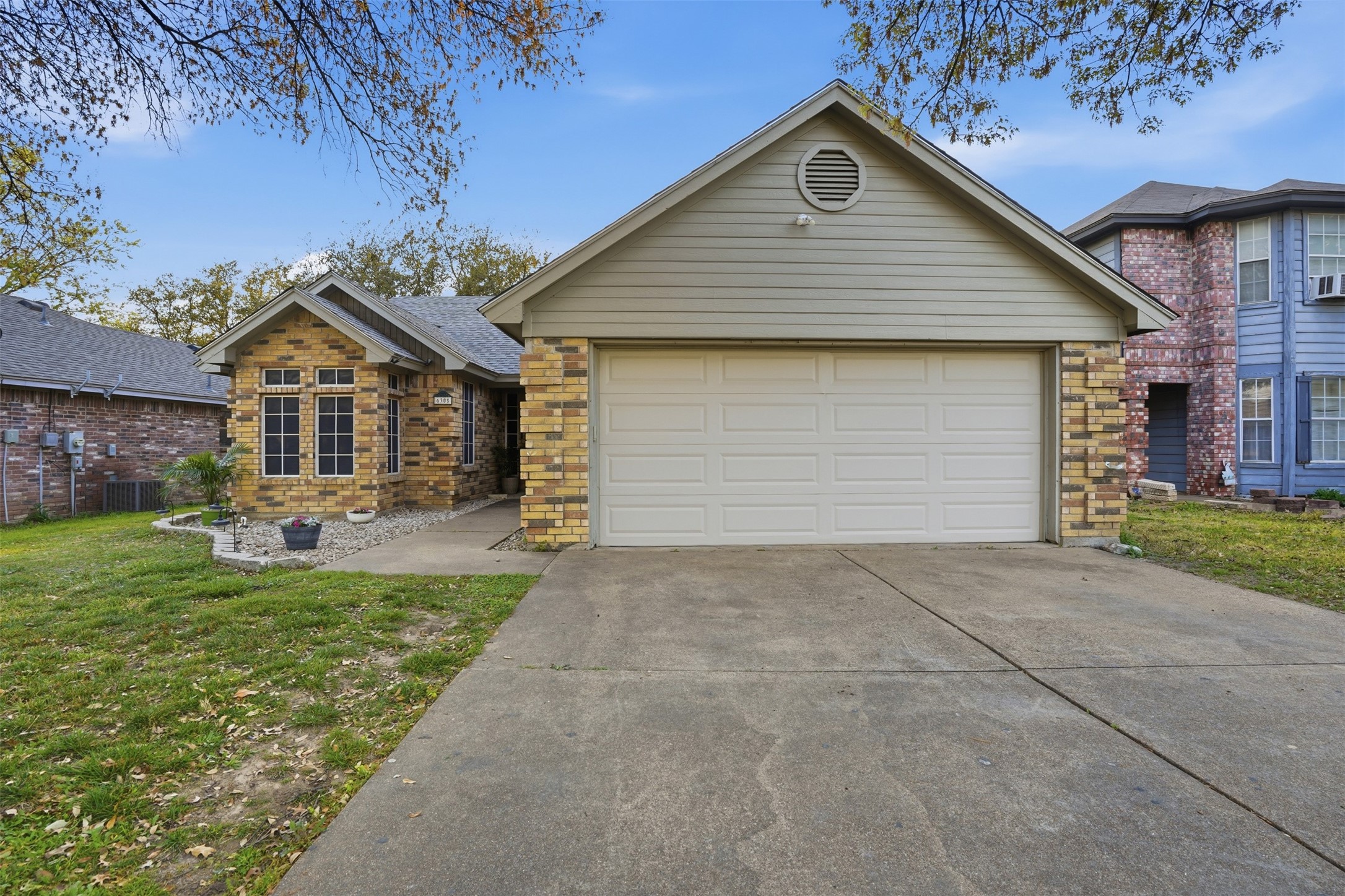 6305 Longmont Trail Fort Worth TX 76179