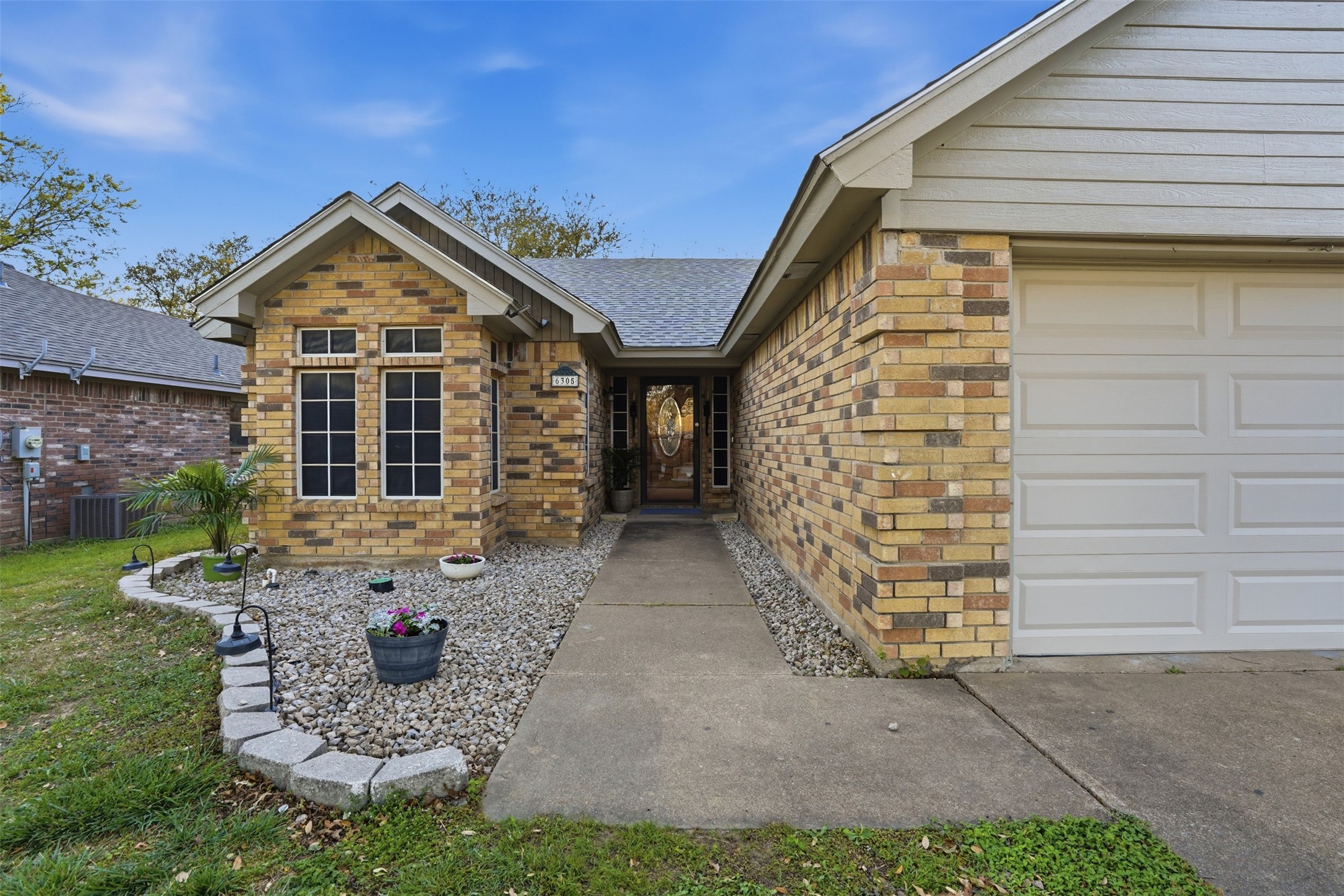 6305 Longmont Trail Fort Worth TX 76179