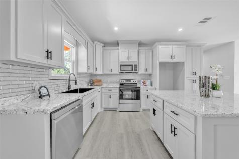 3711 County Road 3112 Purdon TX 76679