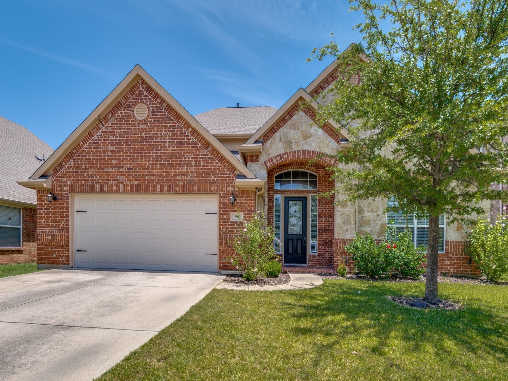 1902 Fountain Wood Drive Euless TX 76039