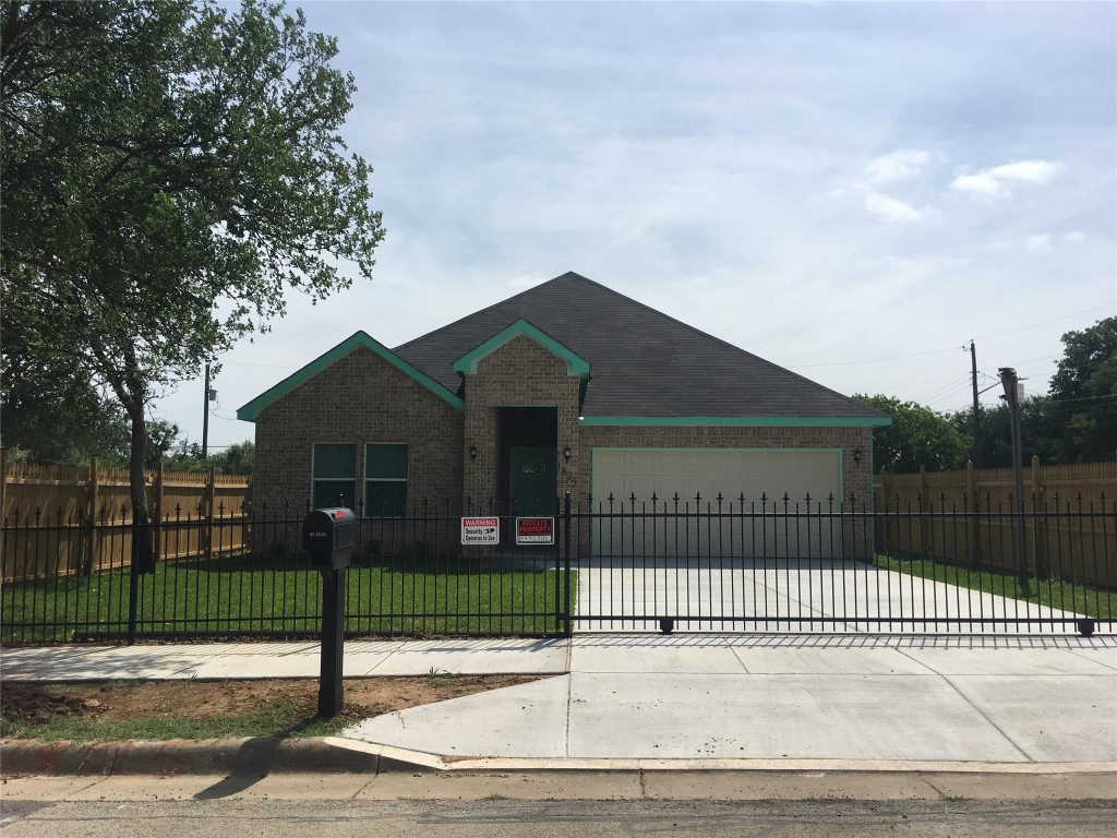 1825 Effie Street Fort Worth TX 76105