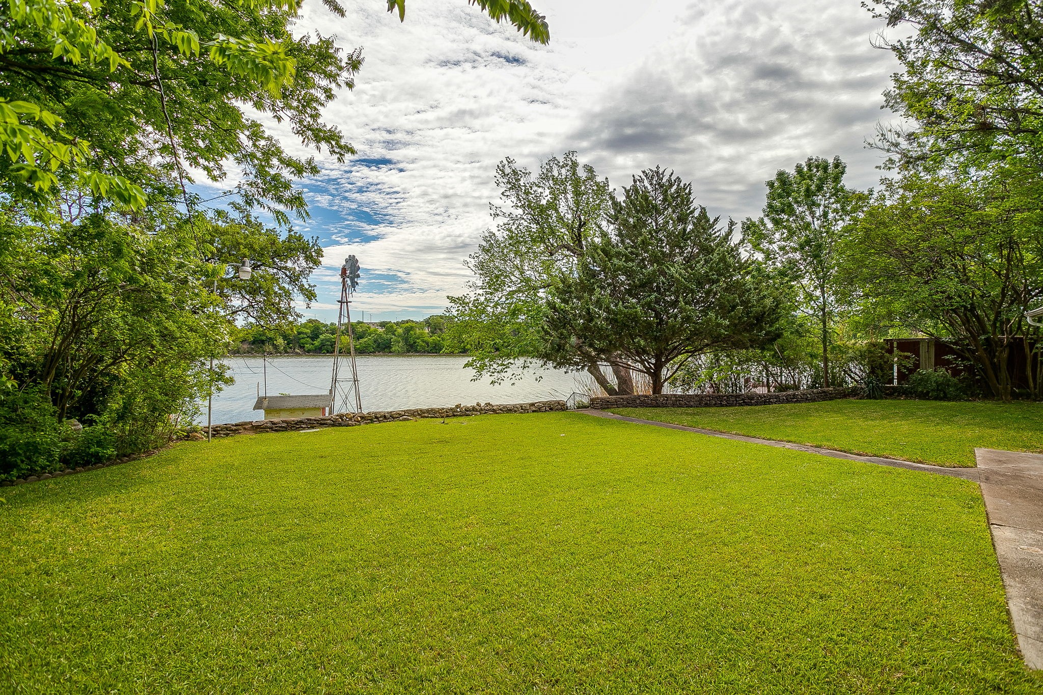 8316 Heron Drive Fort Worth TX 76108