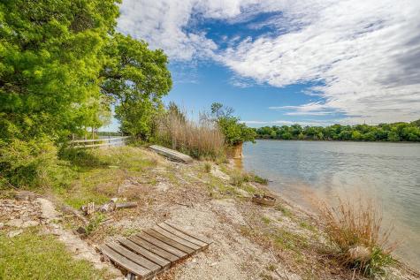 8316 Heron Drive Fort Worth TX 76108