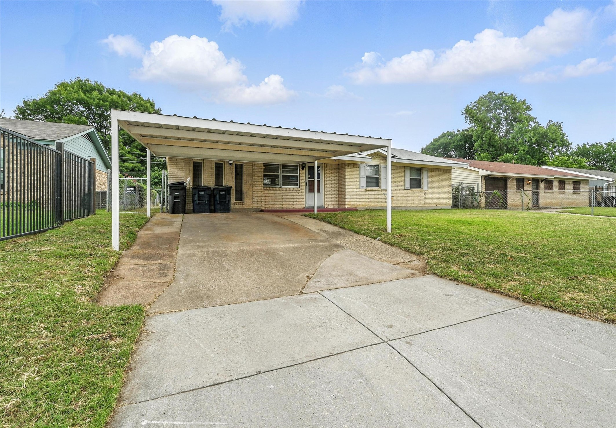 3825 Carey Street Fort Worth TX 76119