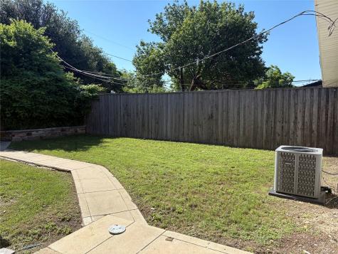 12404 Sunland Street Dallas TX 75218