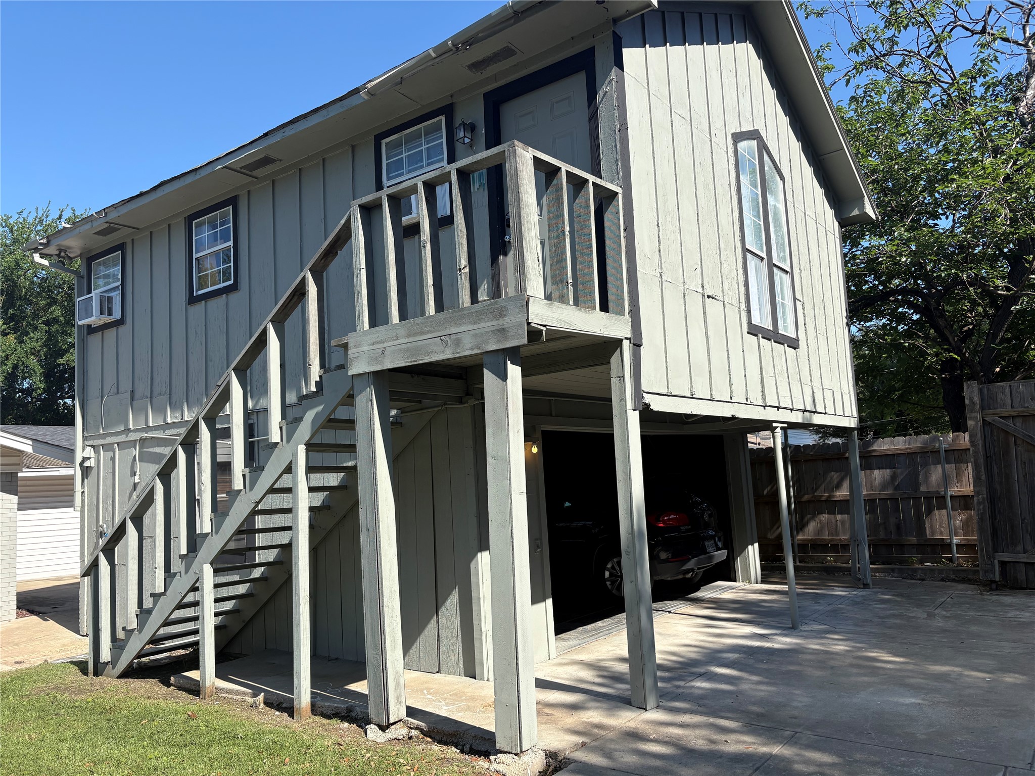 12404 Sunland Street Dallas TX 75218
