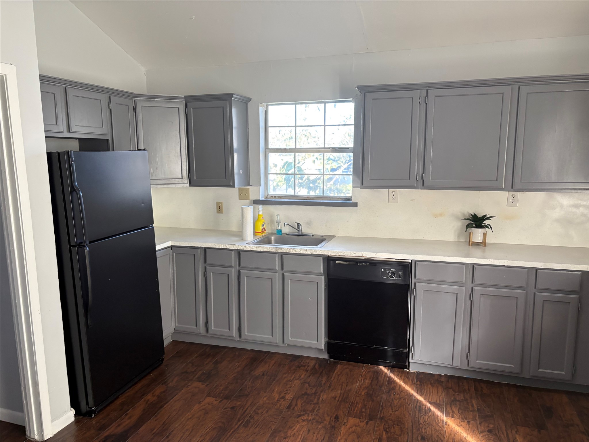 12404 Sunland Street Dallas TX 75218