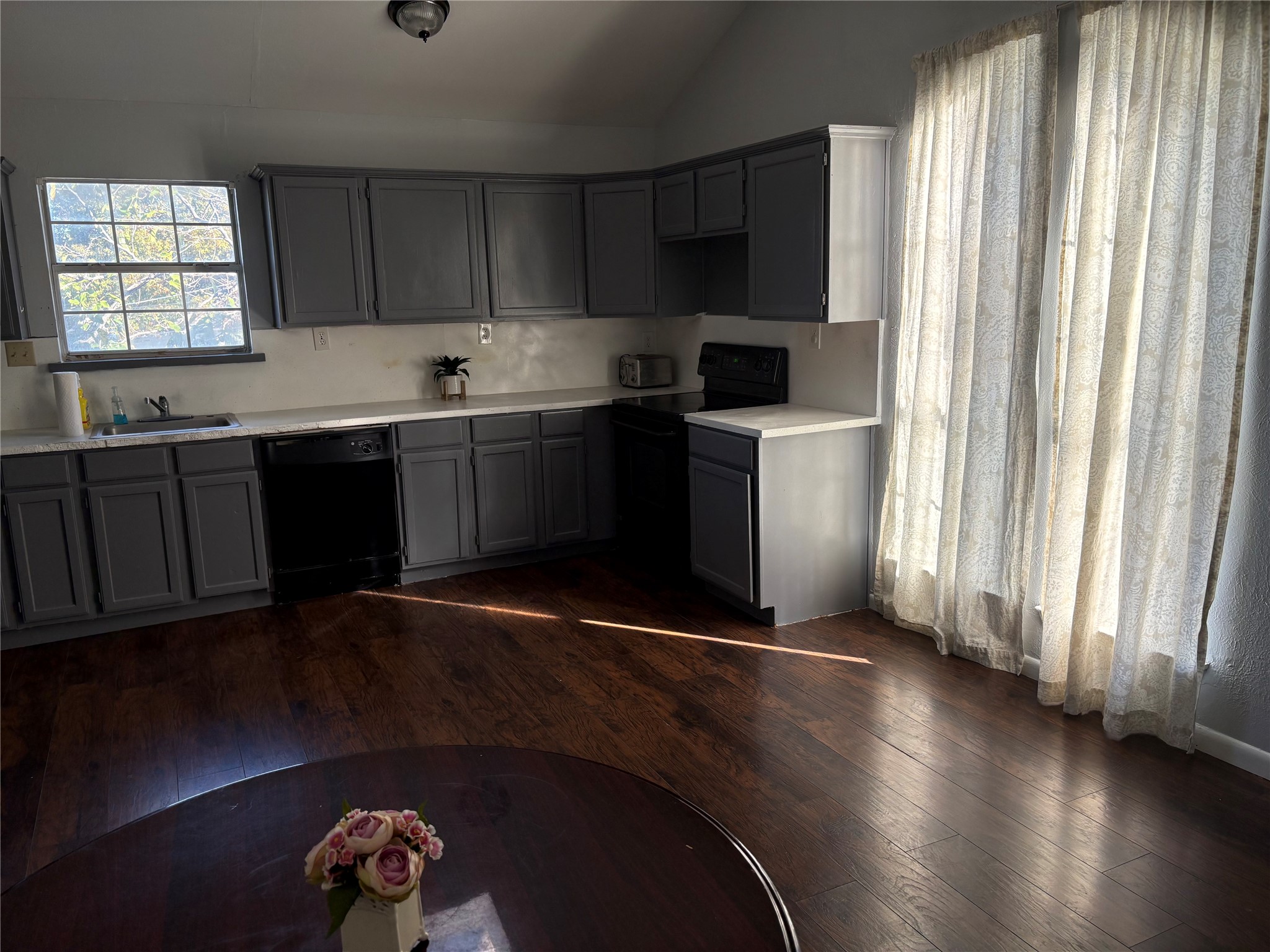 12404 Sunland Street Dallas TX 75218