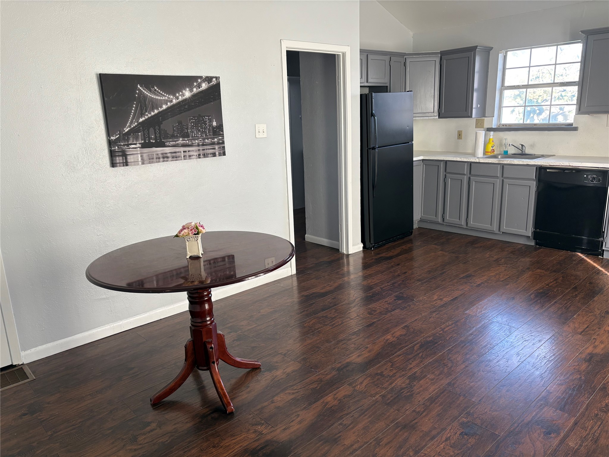 12404 Sunland Street Dallas TX 75218