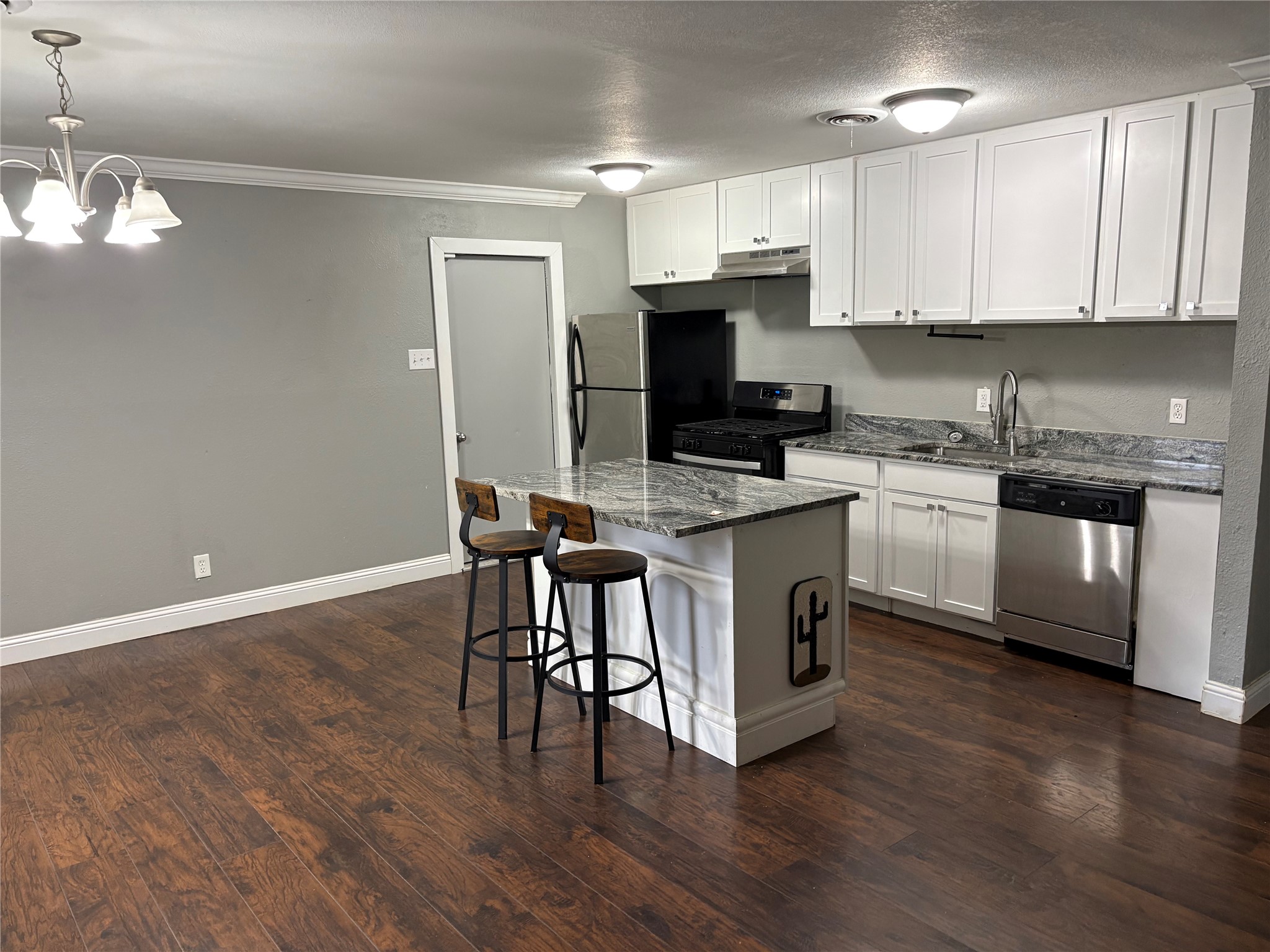 12404 Sunland Street Dallas TX 75218