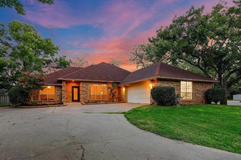 6307 Kenilworth Court Granbury TX 76049