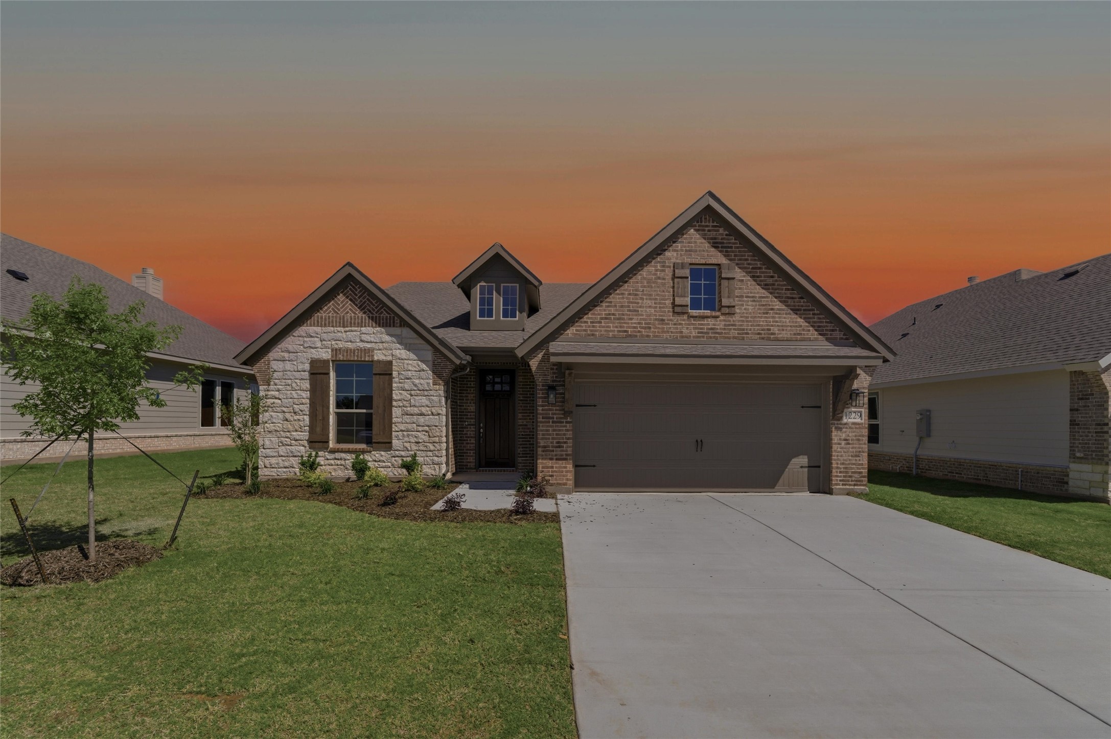 1229 Sabine River Lane Springtown TX 76082