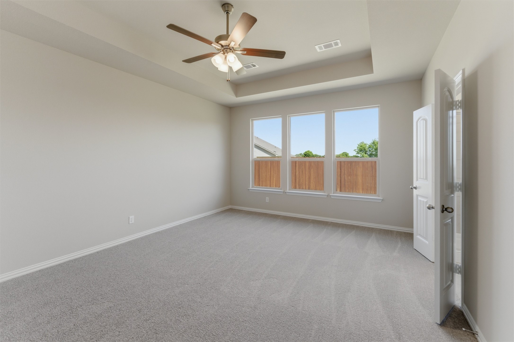 1229 Sabine River Lane Springtown TX 76082