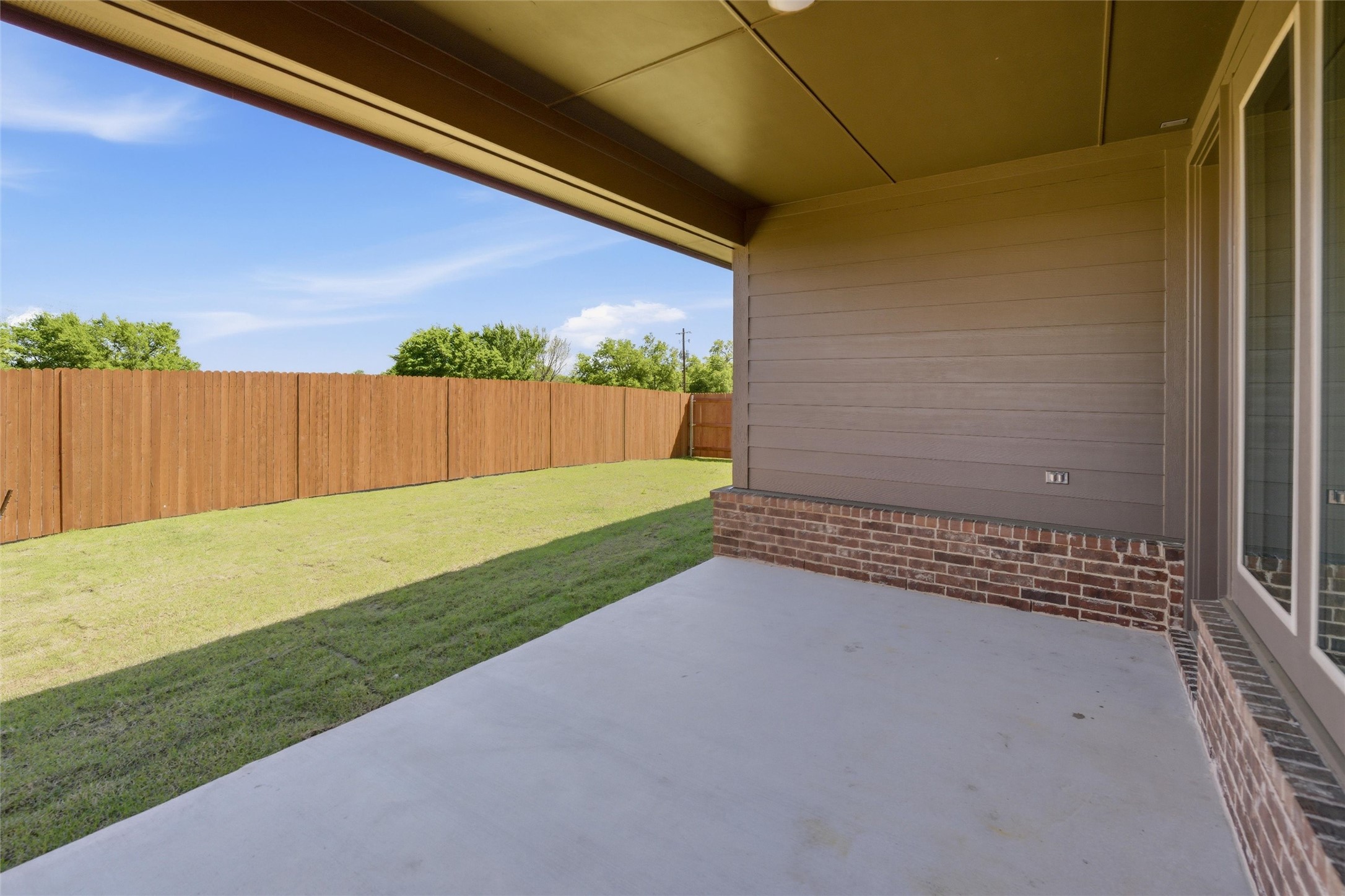 1229 Sabine River Lane Springtown TX 76082