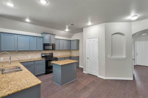 221 Bear Trail Waxahachie TX 75167