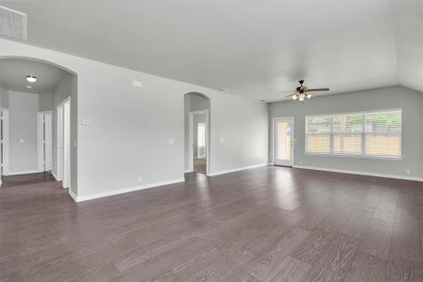 221 Bear Trail Waxahachie TX 75167