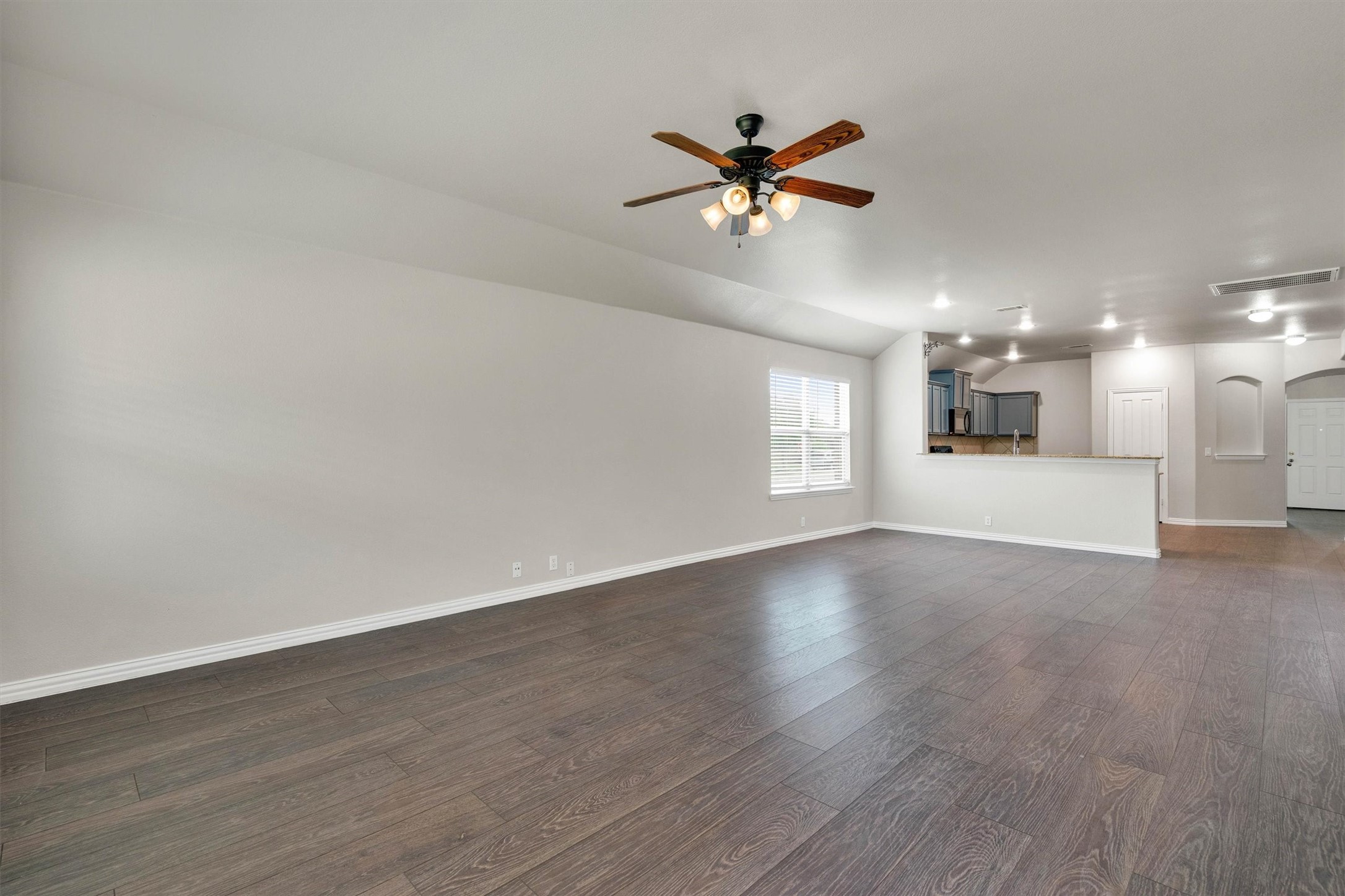 221 Bear Trail Waxahachie TX 75167