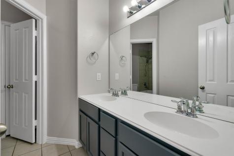 221 Bear Trail Waxahachie TX 75167